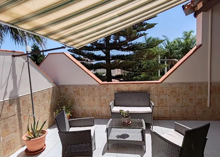 Dimora Veronica Feriehus Terrauzza